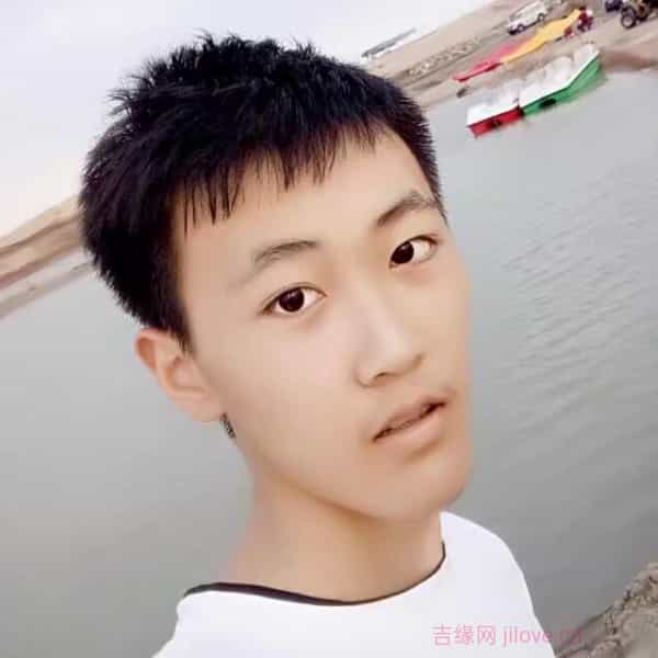 河南24岁单身帅哥真诚找对象-南阳征婚相亲网