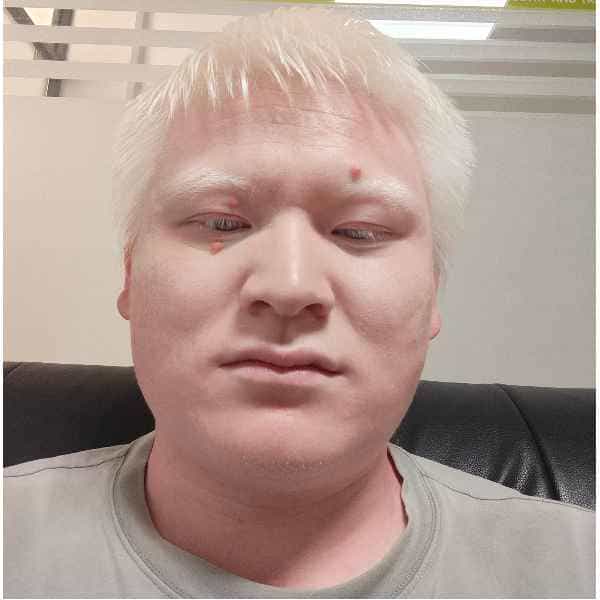 30岁岁安徽单身帅哥 - 南阳吉缘网